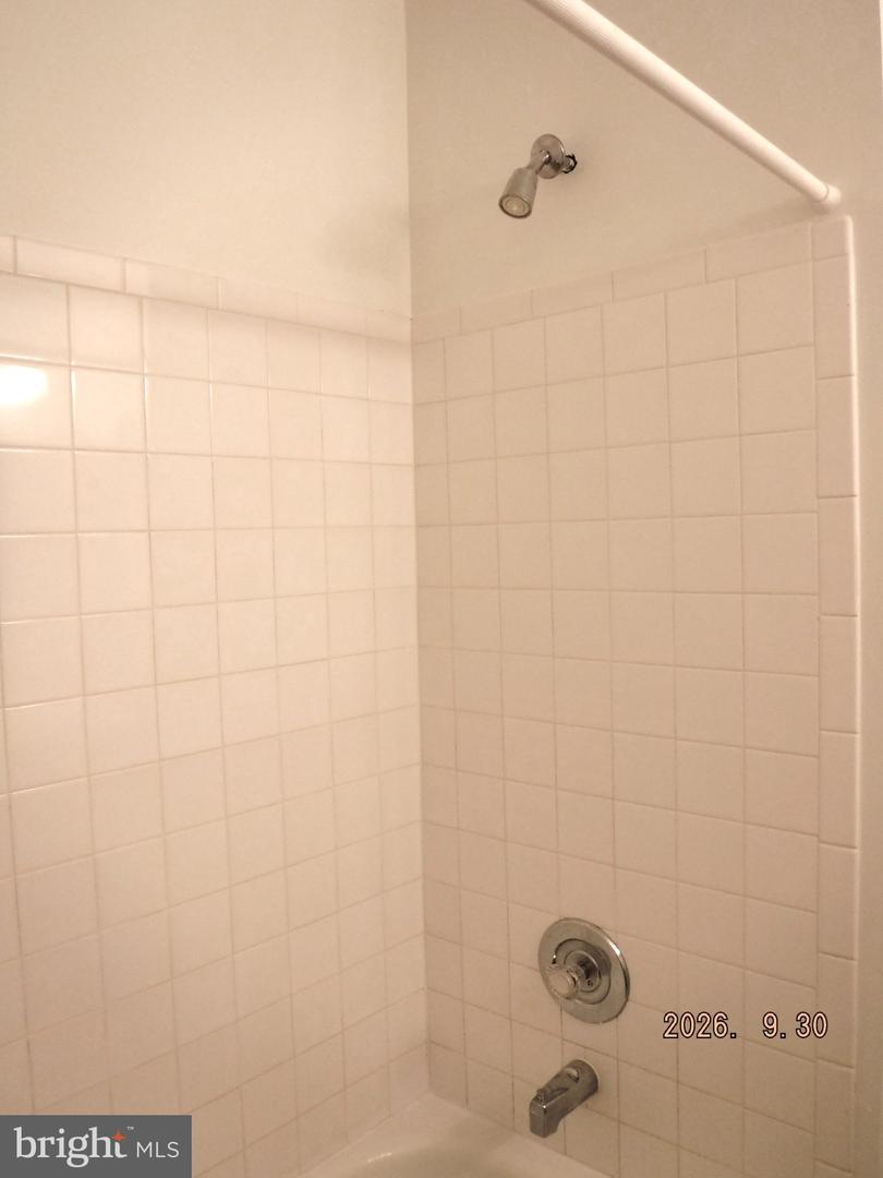 5328 Castlestone Dr Property Photo 21
