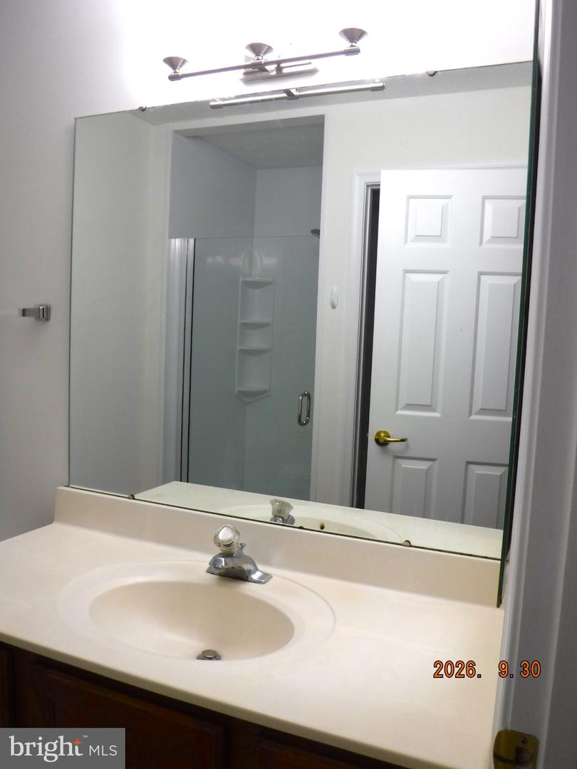 5328 Castlestone Dr Property Photo 23