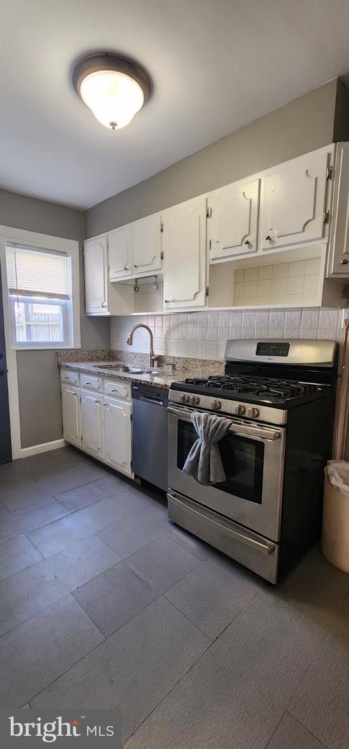 213 Riverthorn Rd Property Photo 11