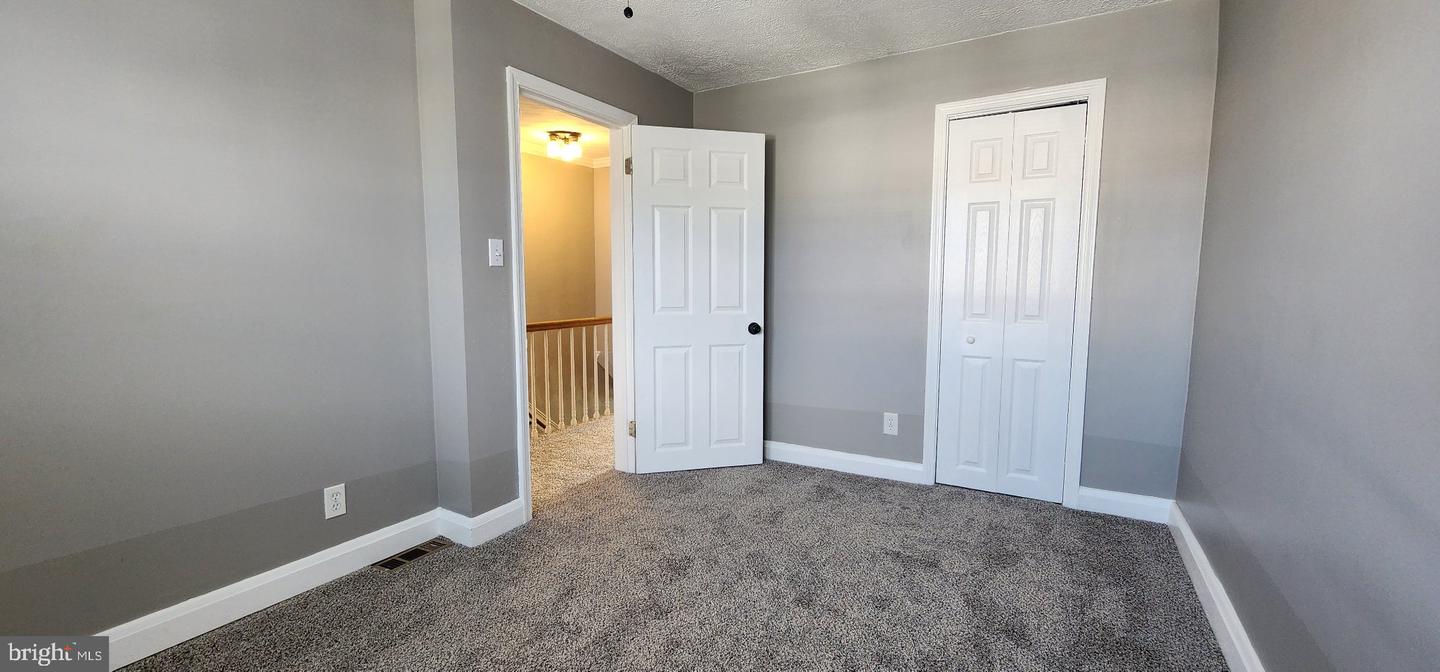 213 Riverthorn Rd Property Photo 18