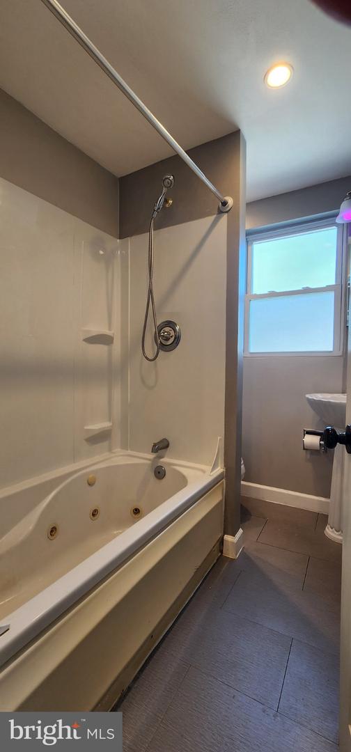213 Riverthorn Rd Property Photo 24