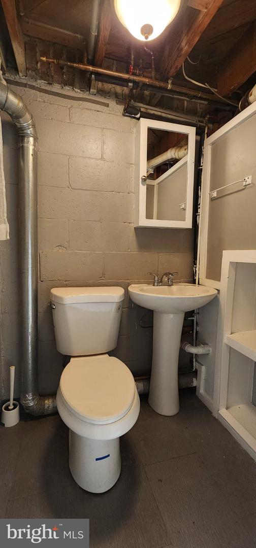 213 Riverthorn Rd Property Photo 31