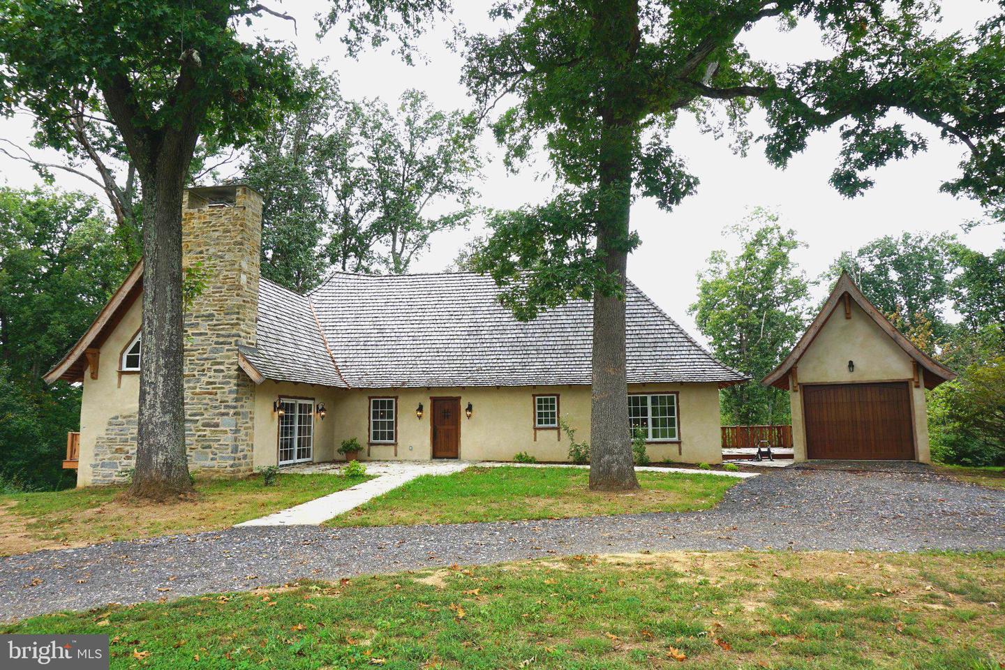 4724 Pleasant Grove Rd Property Photo 1