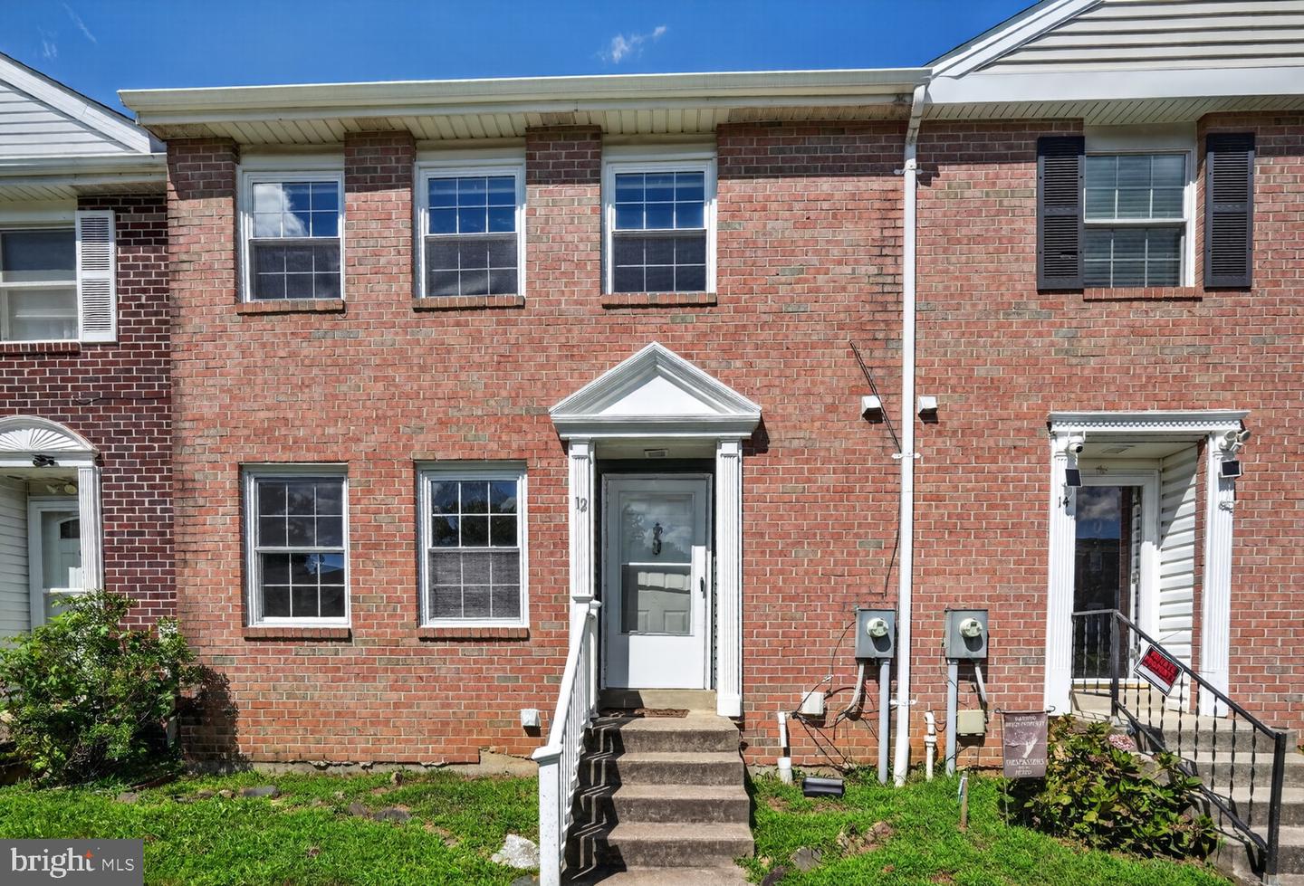 12 Hallview Ct Property Photo 2