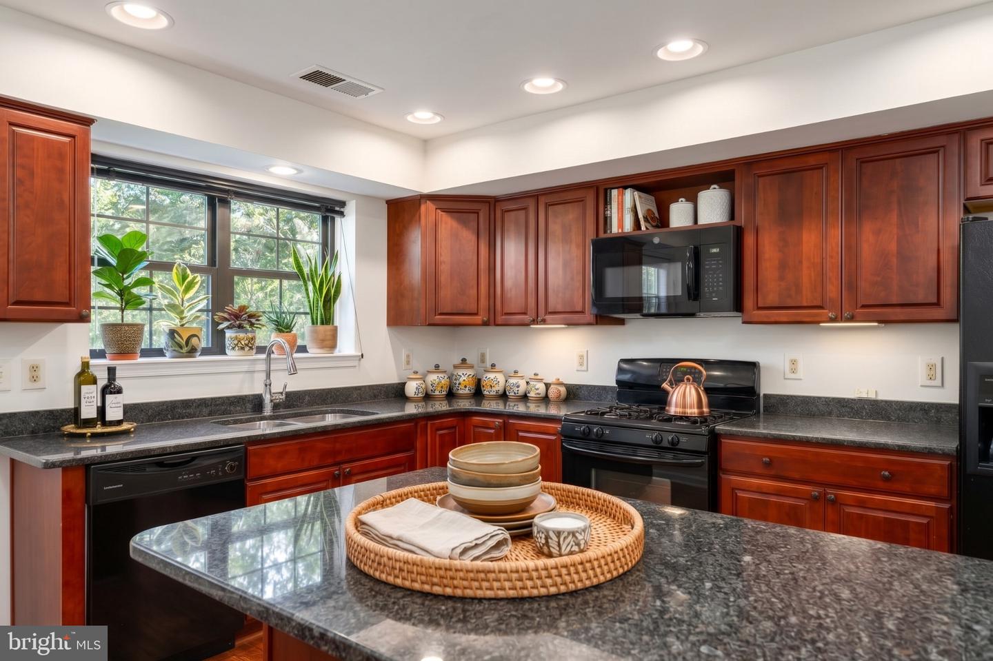 4 Choate Ct #4a Property Photo 10
