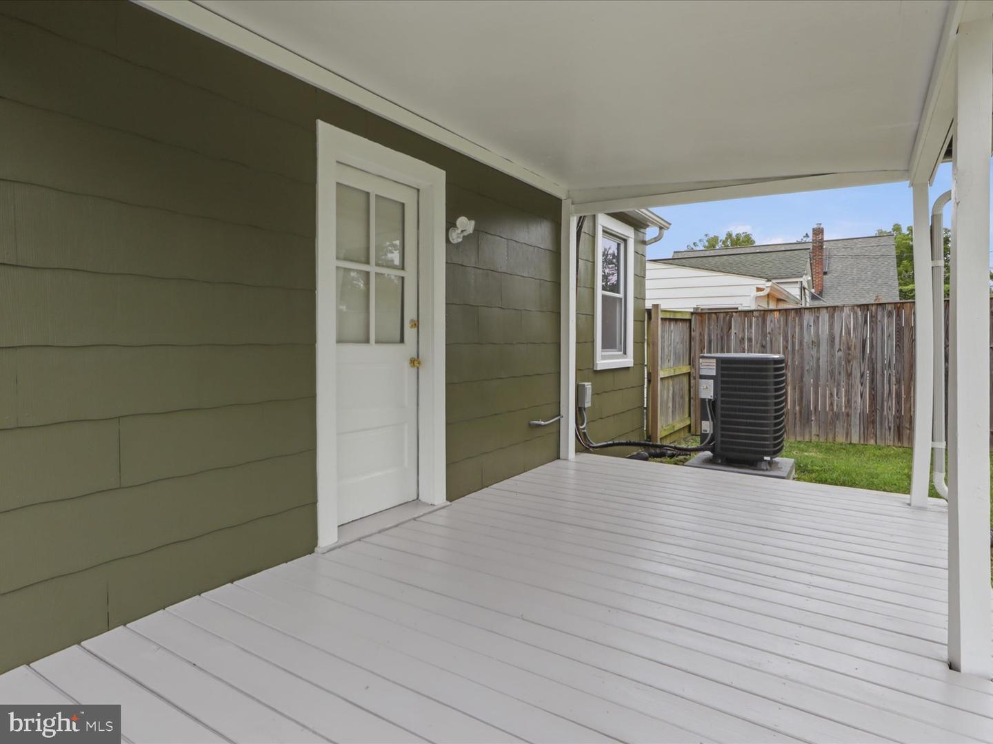 6408 Gilmore St Property Photo 25