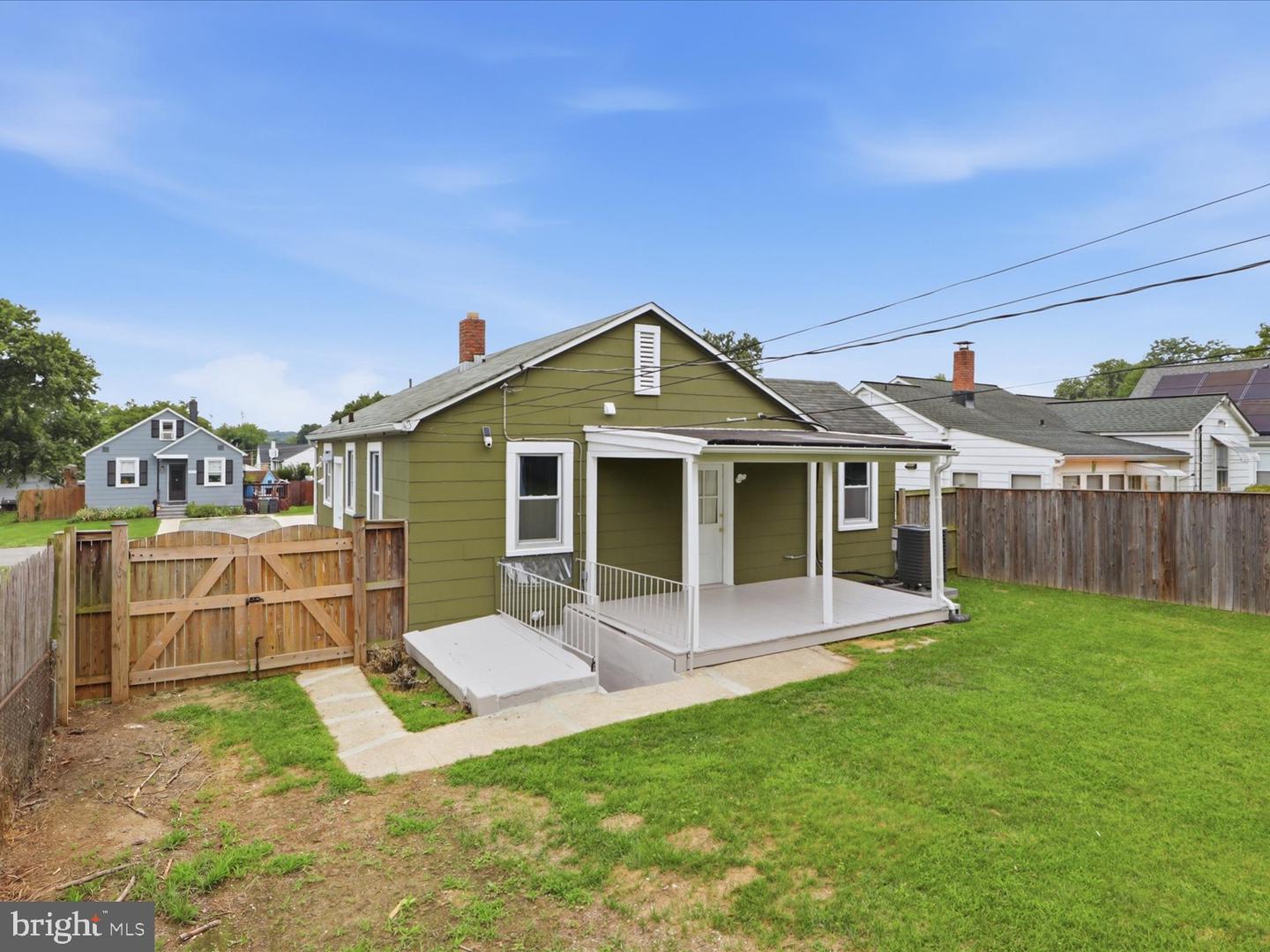 6408 Gilmore St Property Photo 26