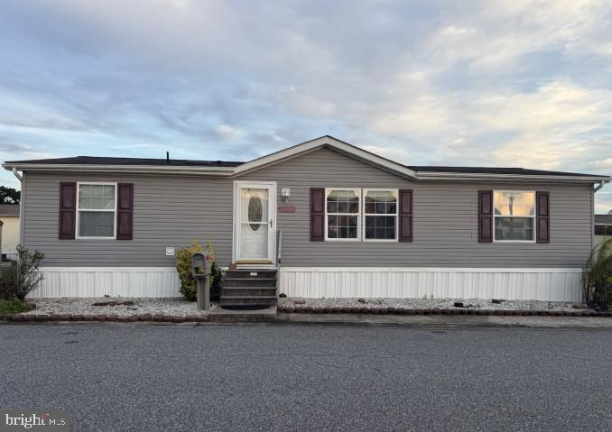 3305 Jonquil Ln Property Photo 1