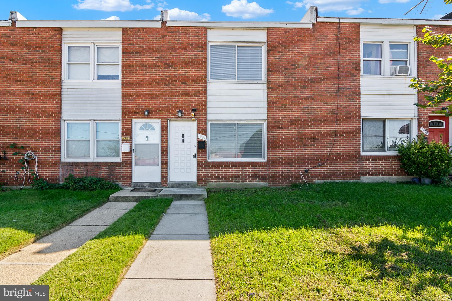 7941 E BALTIMORE ST Property Photo 1
