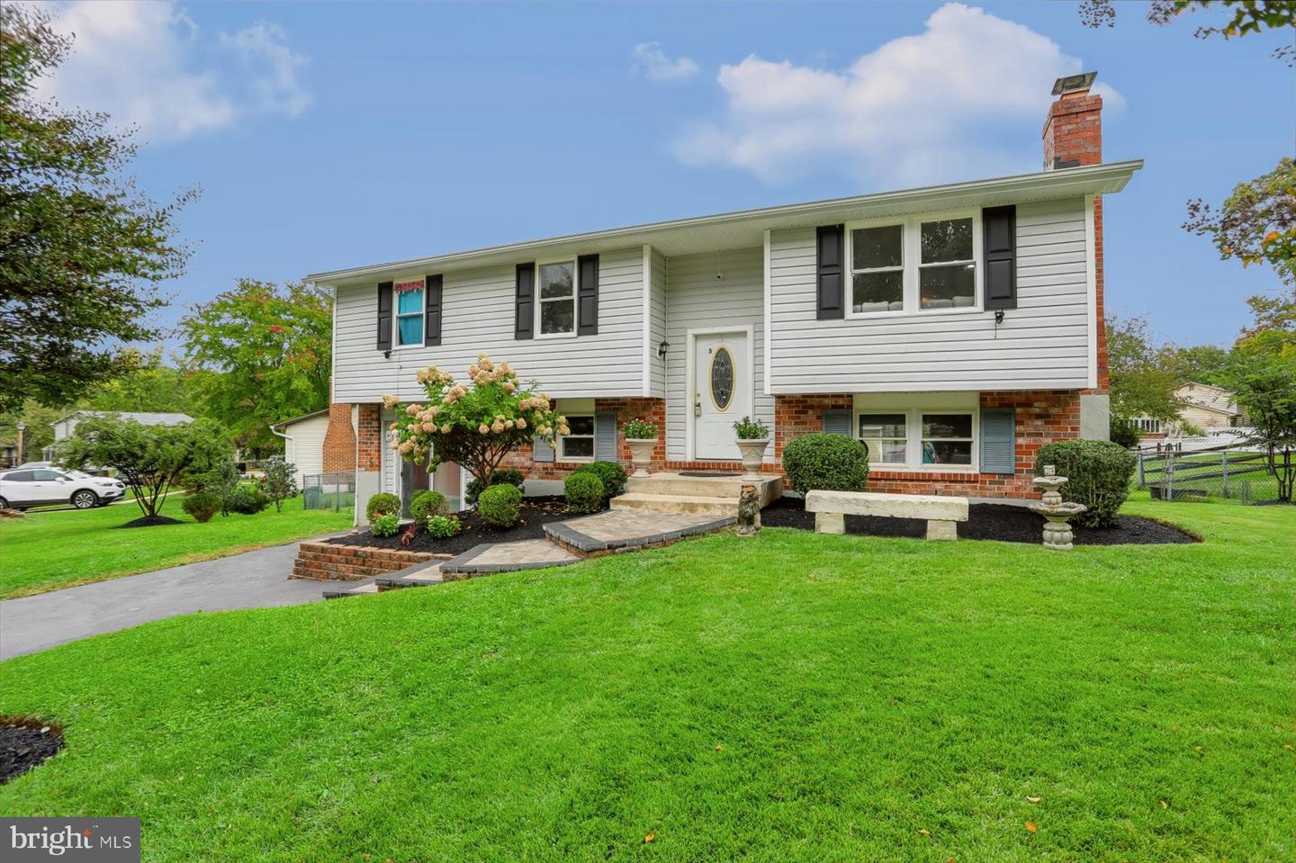5 BRUCETOWN CT Property Photo 1