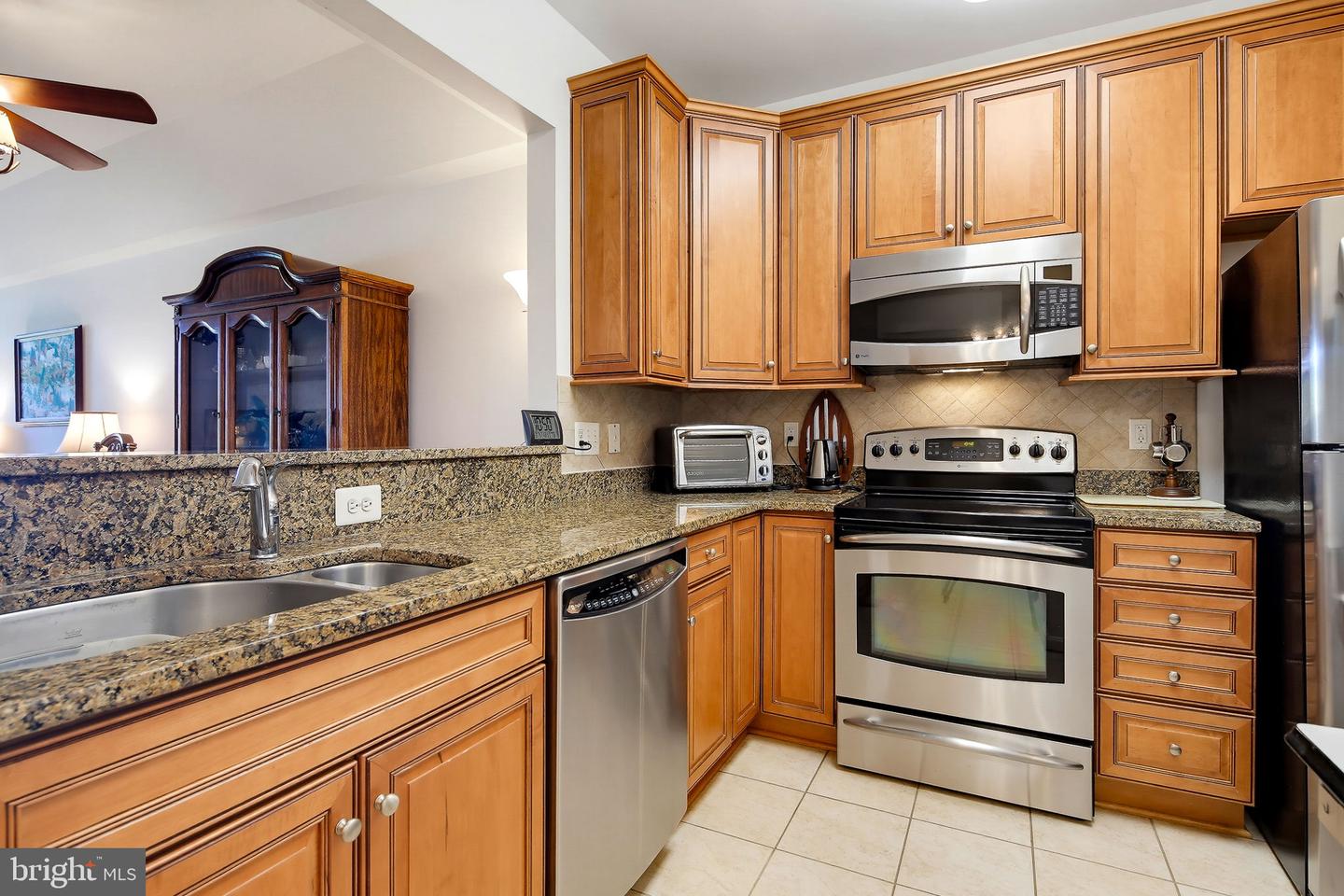 7301 Travertine Dr #401 Property Photo 7
