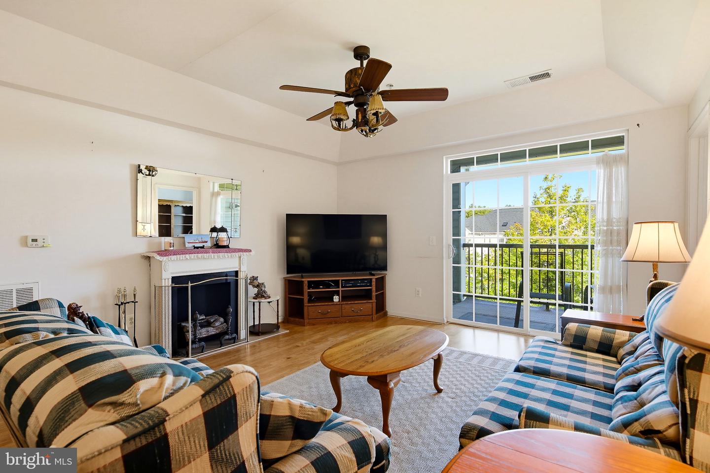 7301 Travertine Dr #401 Property Photo 13