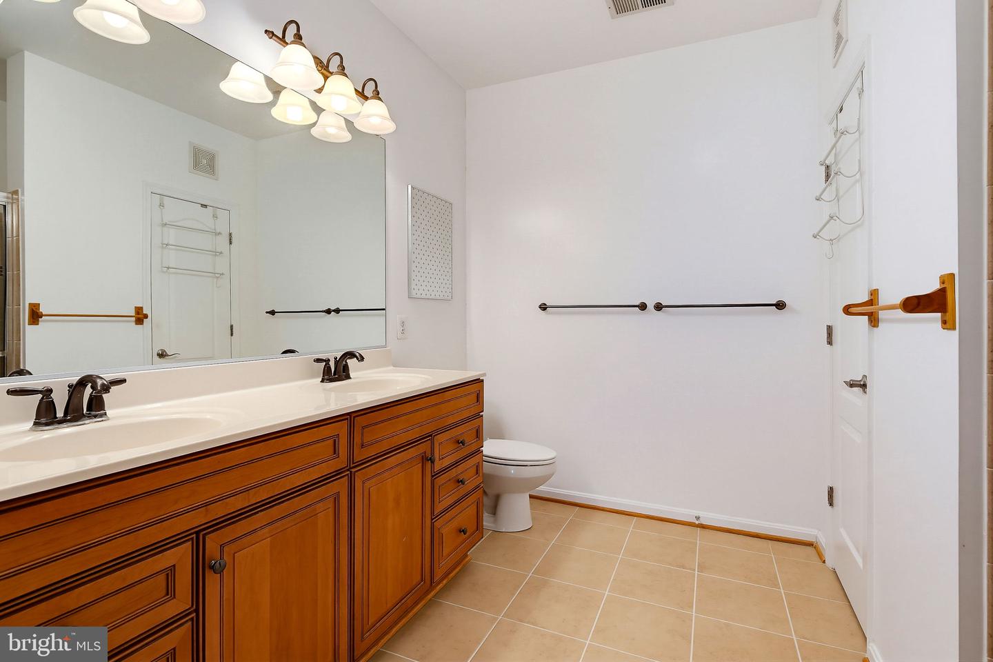 7301 Travertine Dr #401 Property Photo 25