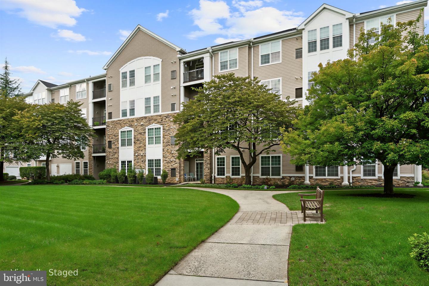 7201 TRAVERTINE DR #201 Property Photo 1