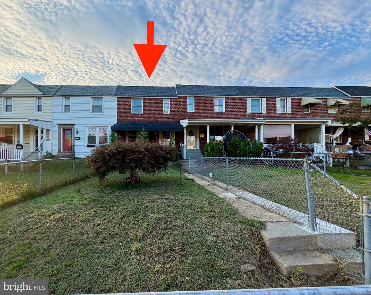 7456 BERKSHIRE RD Property Photo 1