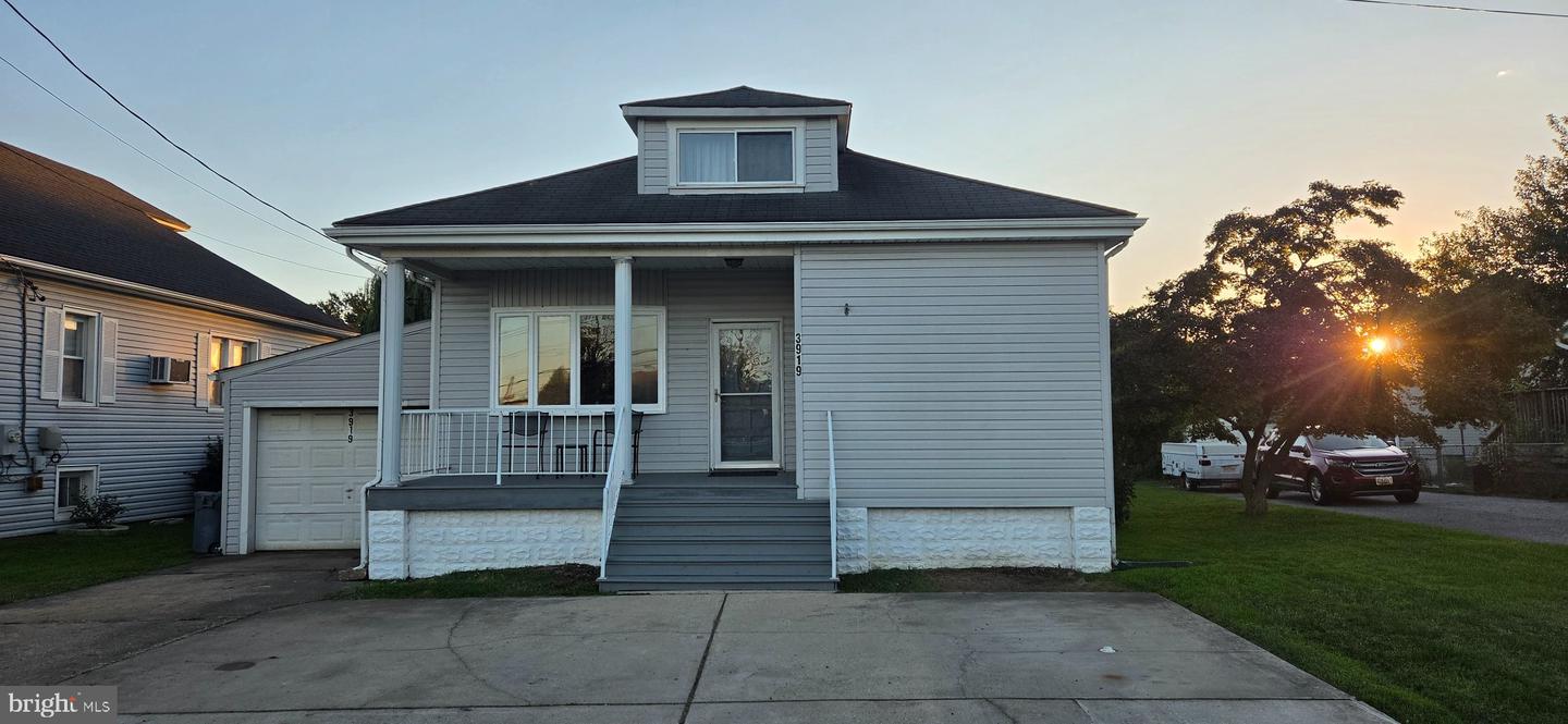 3919 N POINT BLVD Property Photo 1