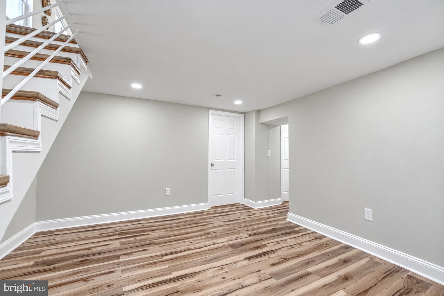 3806 Baltimore St Property Photo 22