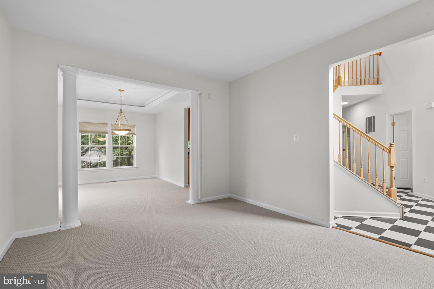 9012 Forest Oaks Rd Property Photo 6