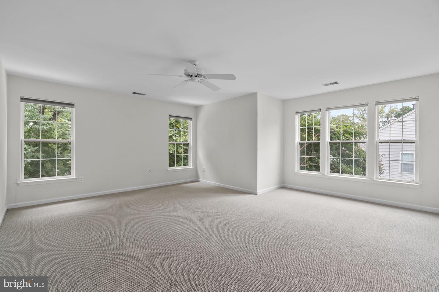 9012 Forest Oaks Rd Property Photo 27