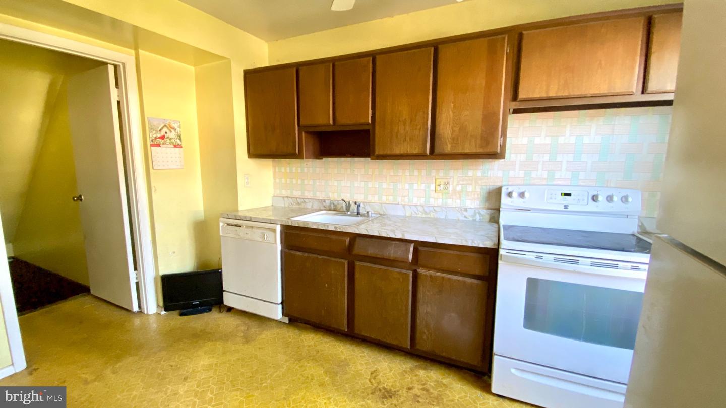 36 Lerner Ct #32b Property Photo 4