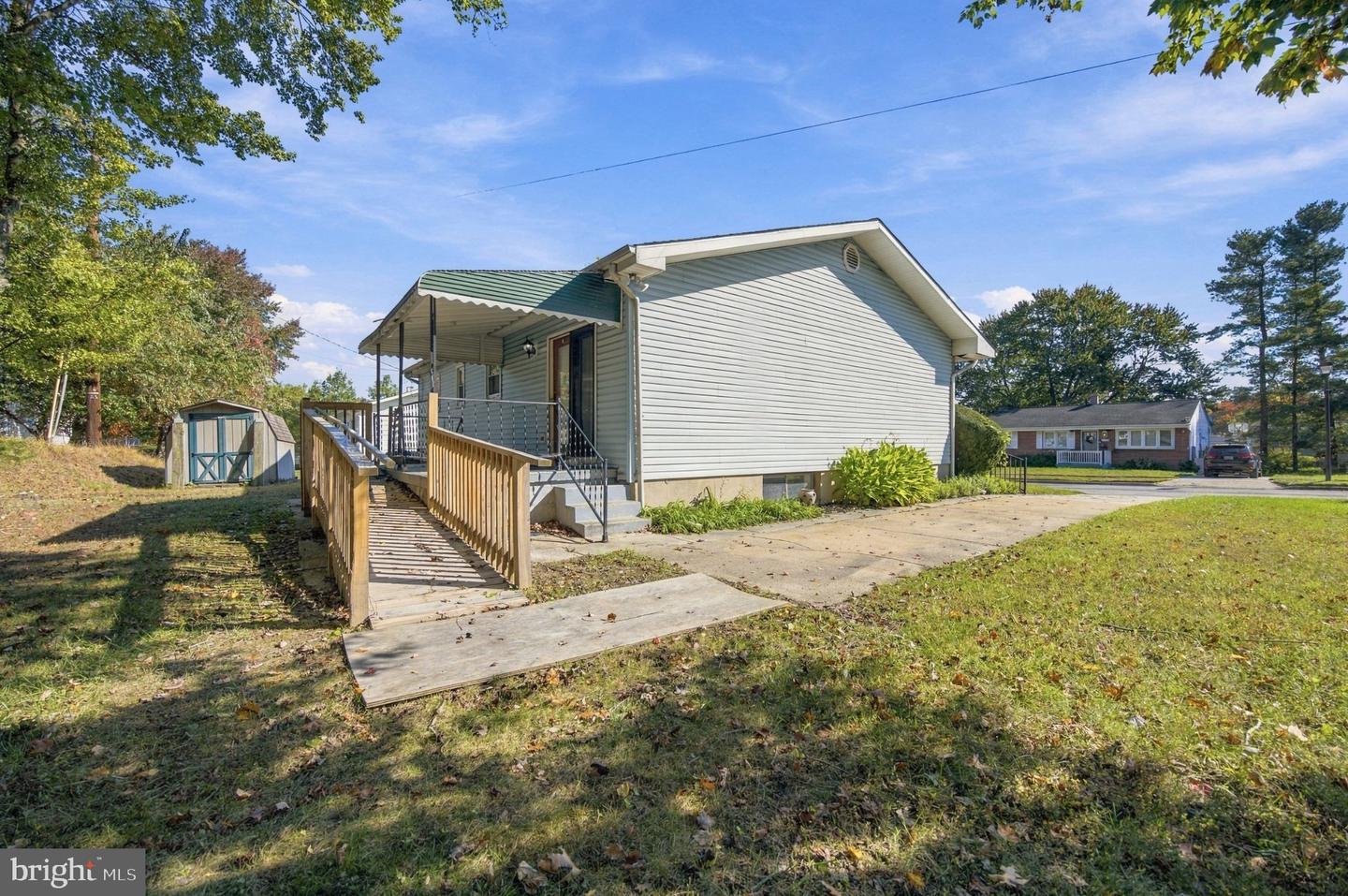 3726 Springdell Ave Property Photo 4