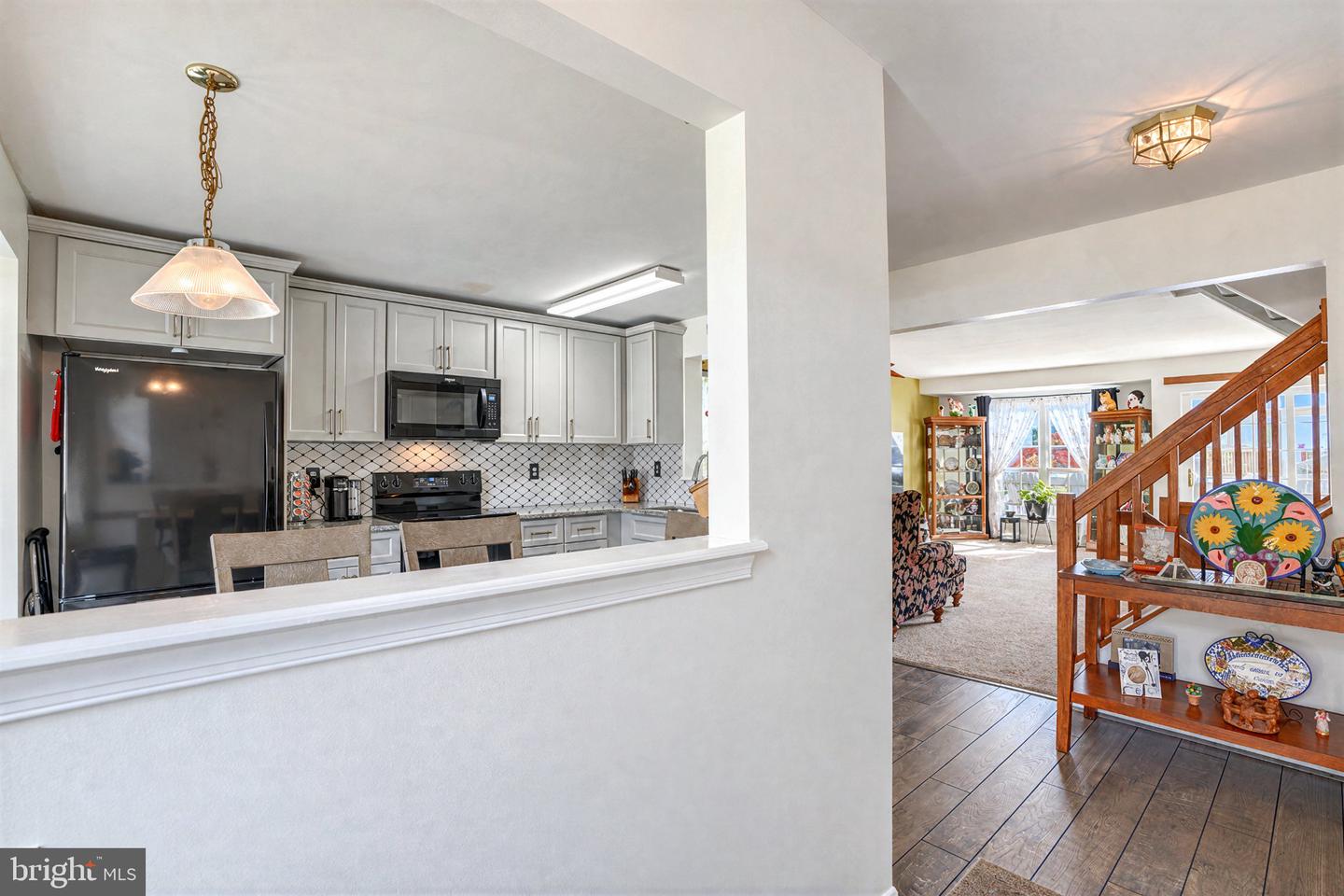 8932 Whitetail Ct Property Photo 4