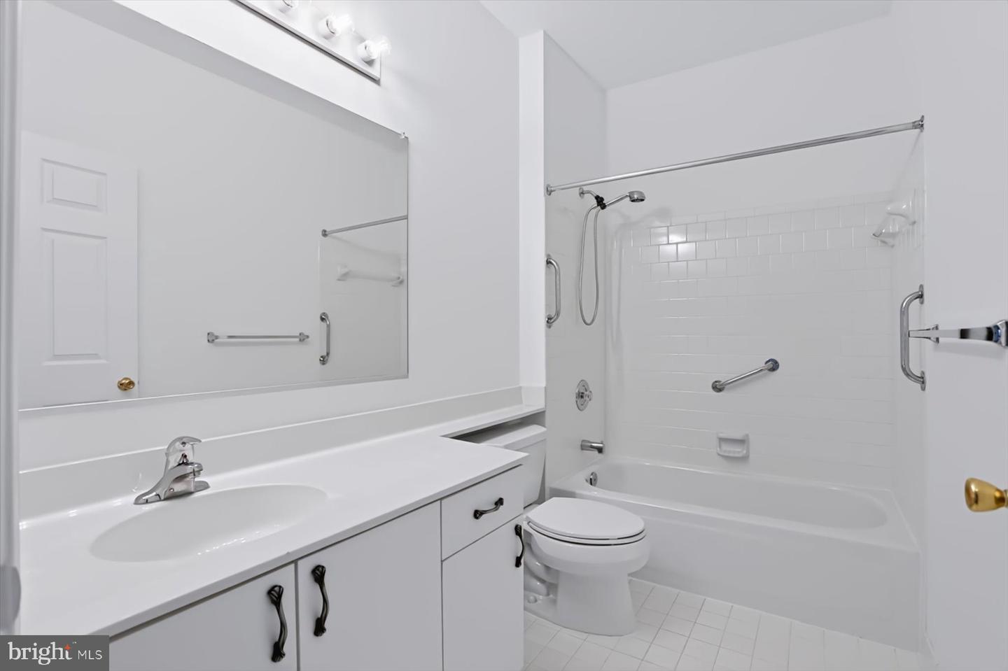 9005 Groffs Mill Dr #9005 Property Photo 15