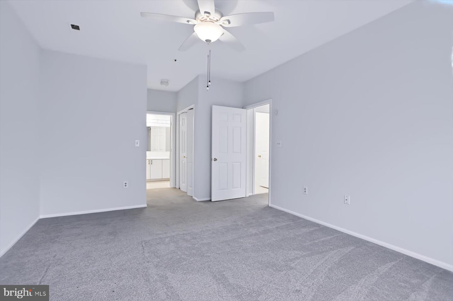 9005 Groffs Mill Dr #9005 Property Photo 17