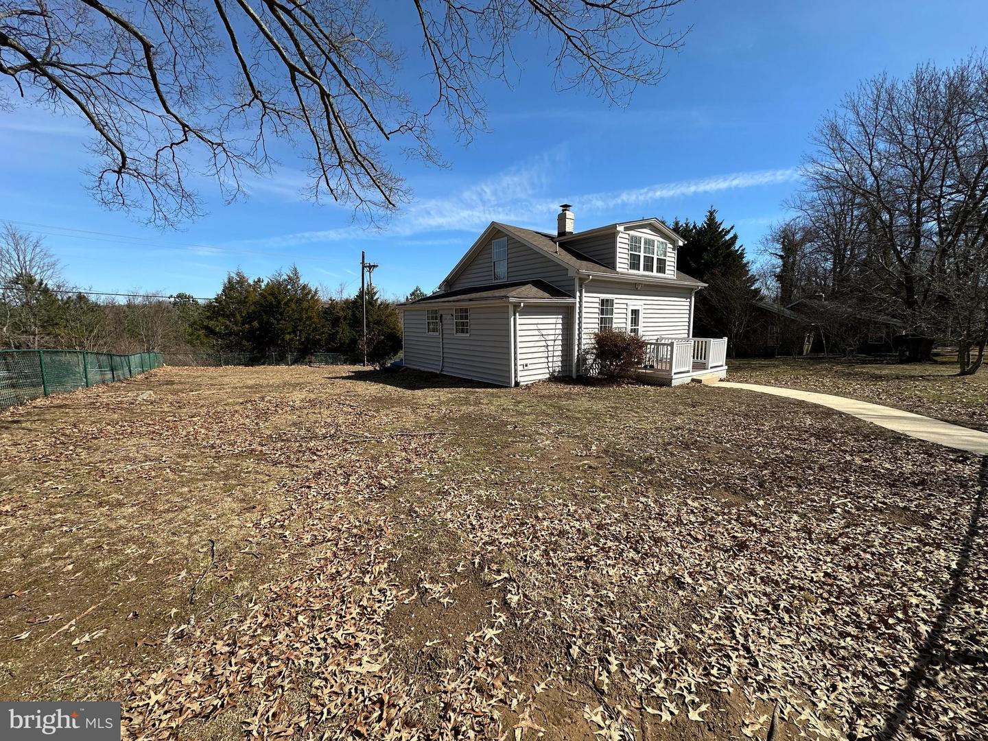 8579 Nursery Rd Property Photo 3