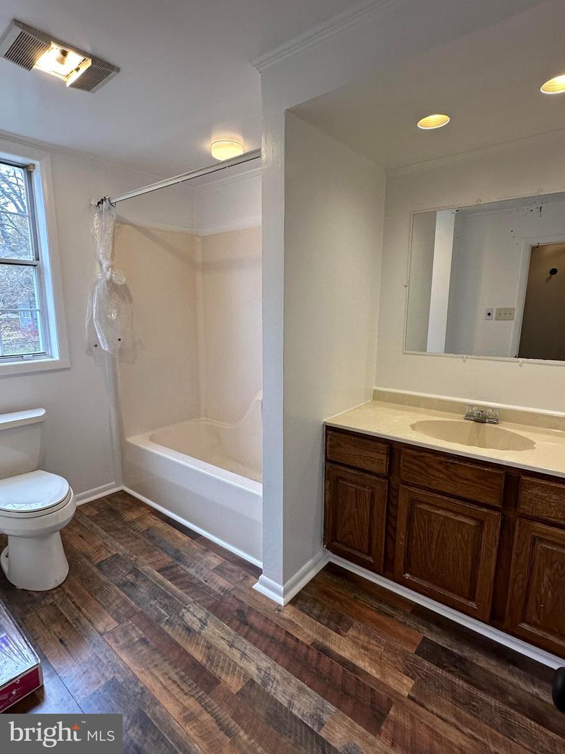 8579 Nursery Rd Property Photo 15