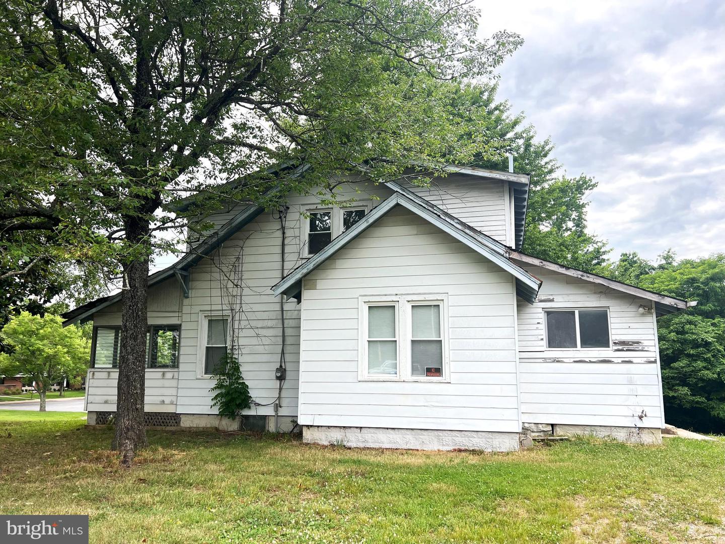6730 Solomons Island Rd Property Photo