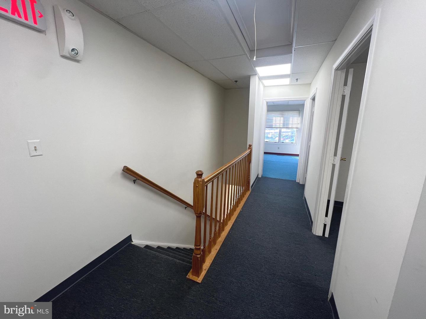 250 Merrimac Ct #upper Level Unit Property Photo 3