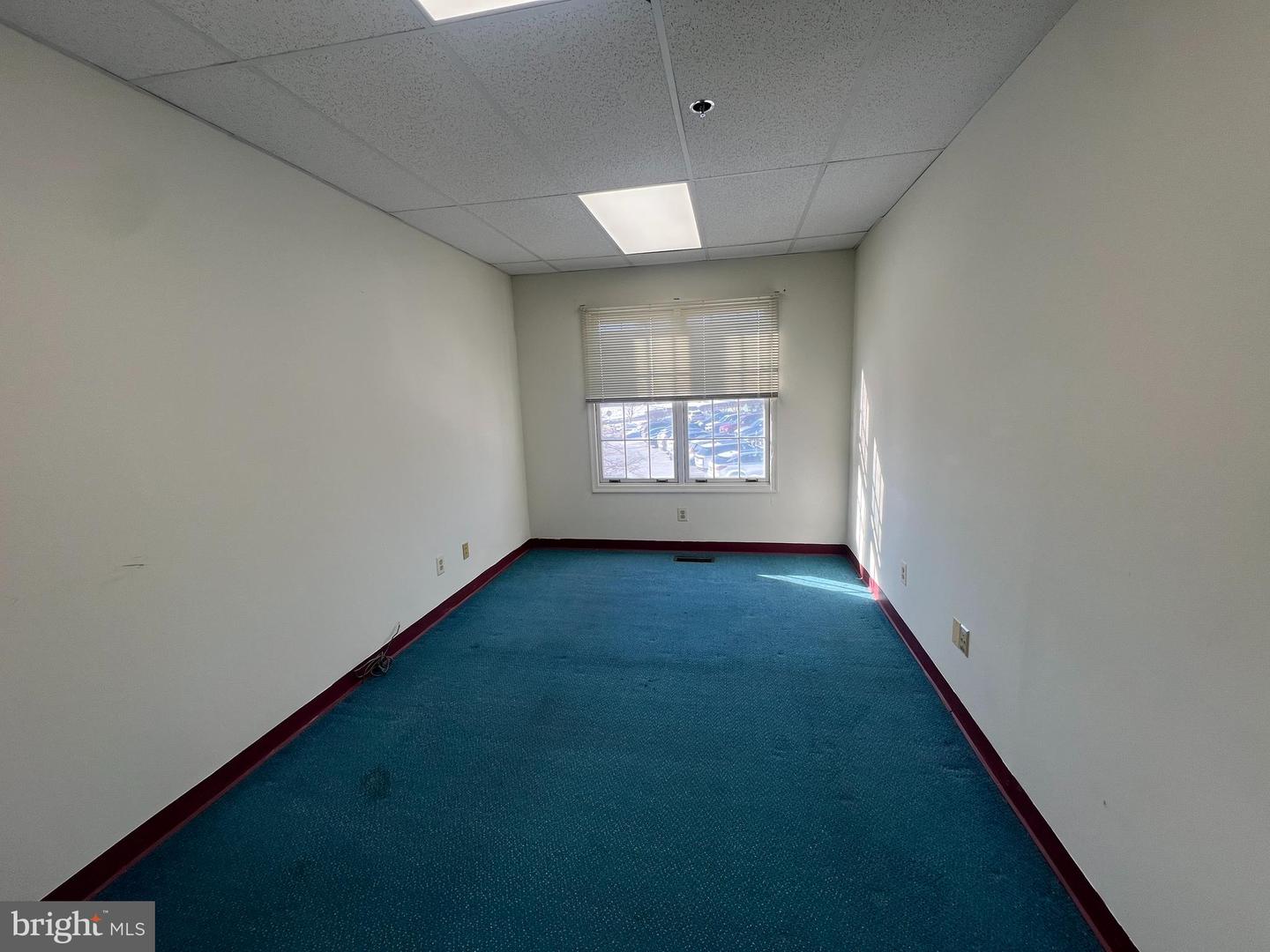 250 Merrimac Ct #upper Level Unit Property Photo 7