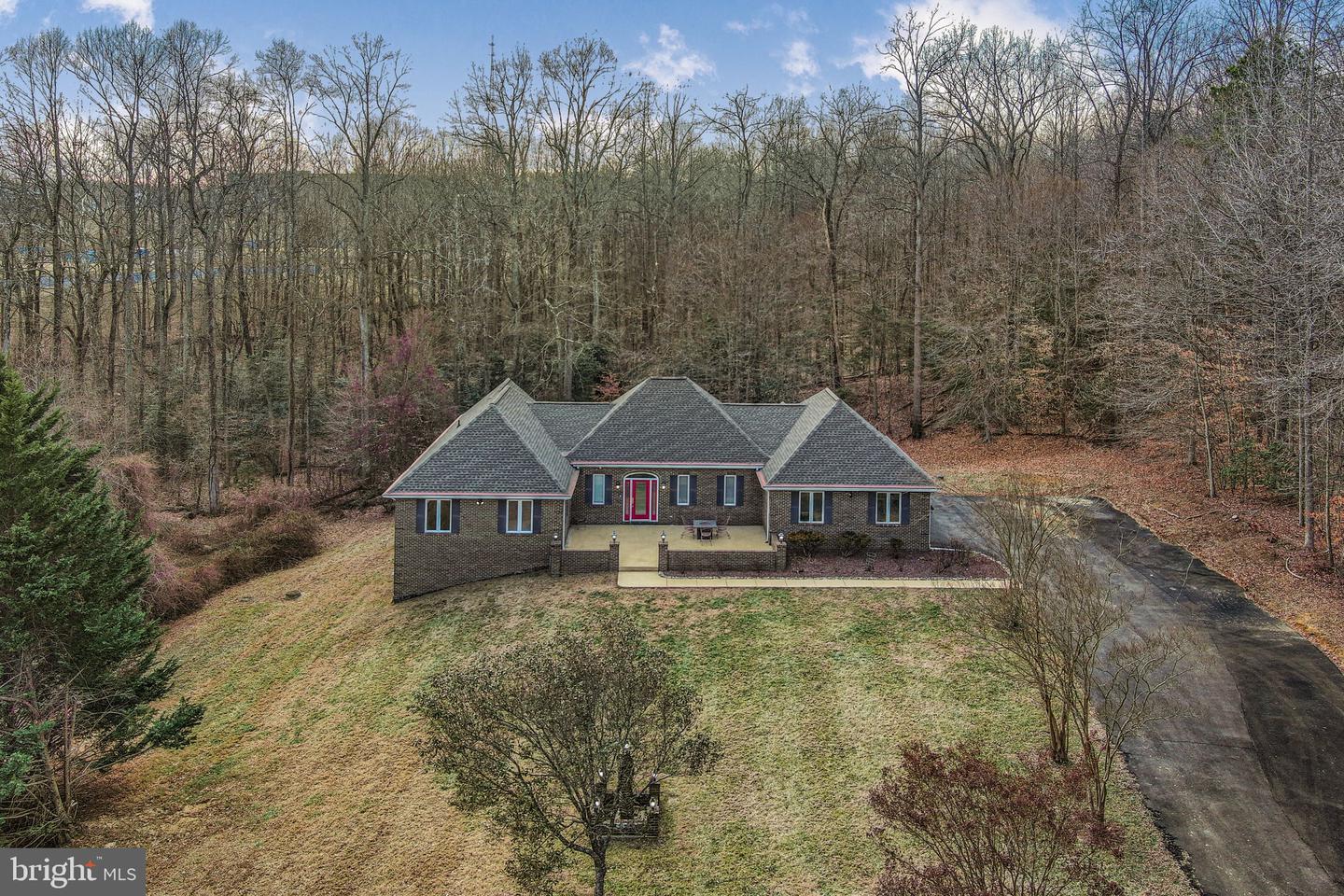 4210 Harvey Rd Property Photo