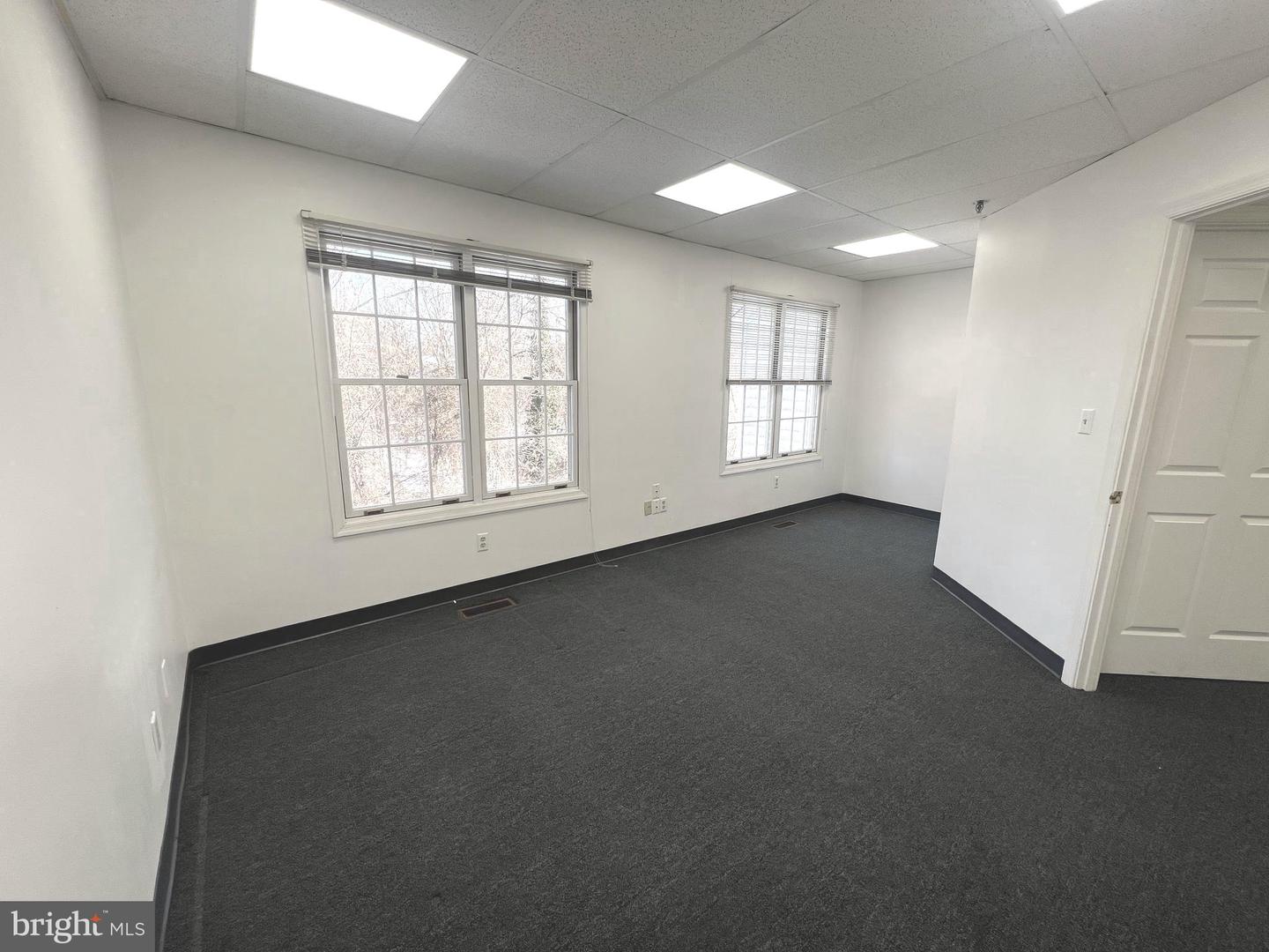 250 Merrimac Ct #upper Level Unit Property Photo 5
