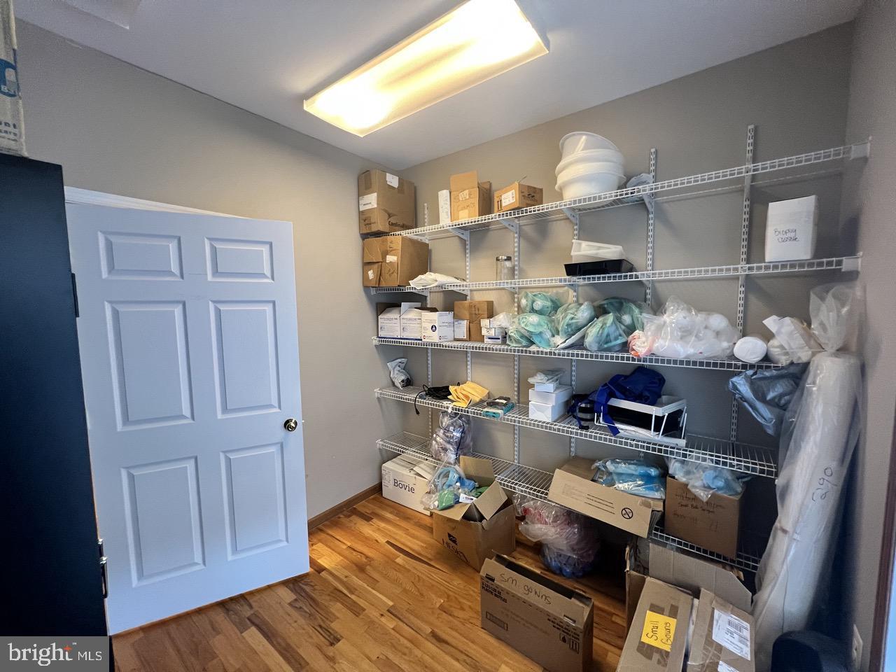 4135 Old Town Rd #201 Property Photo 5