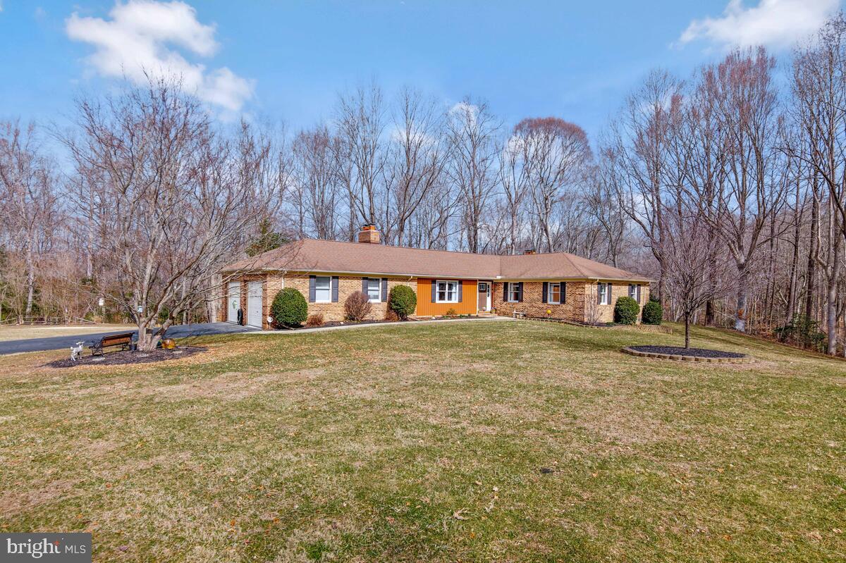 3986 Shamrock Ln Property Photo 1