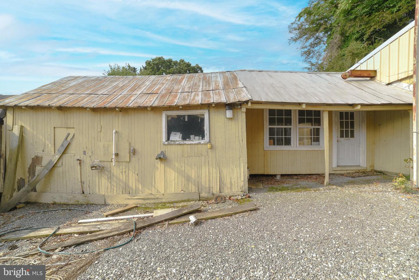 620 Wards Rd Property Photo 17