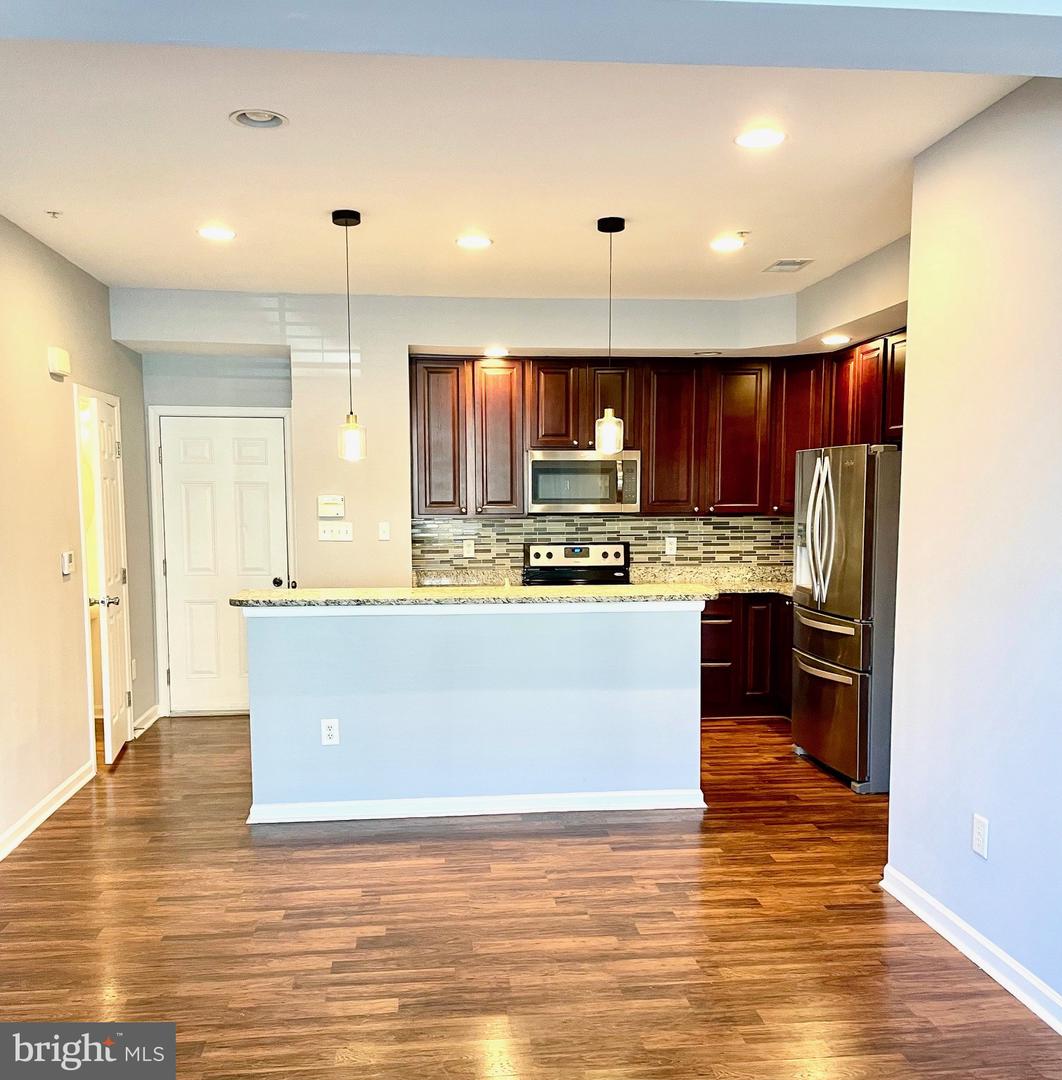 8005 Forest Ridge Dr #9 Property Photo 8