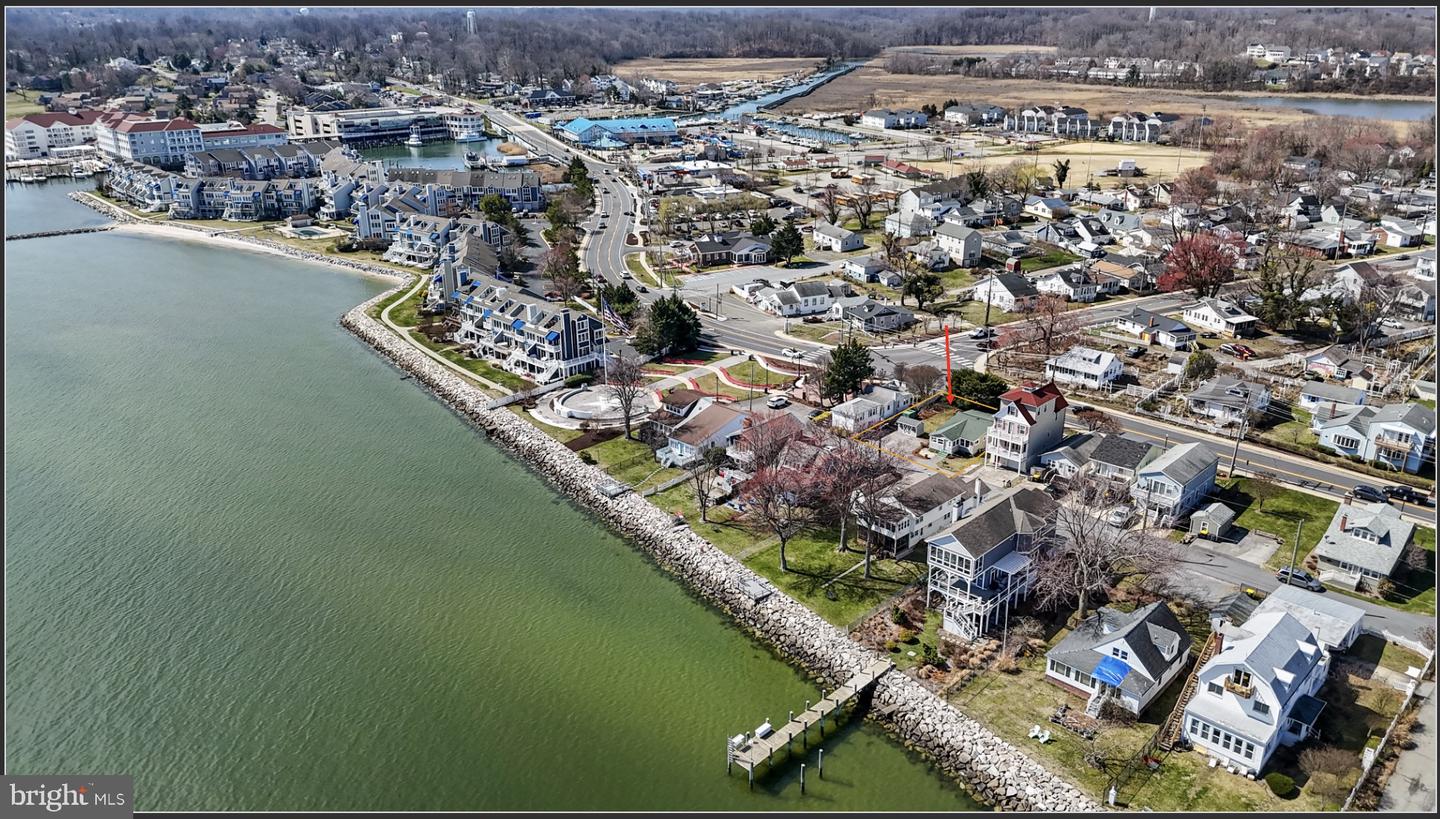 8227 Bayside Rd Property Photo