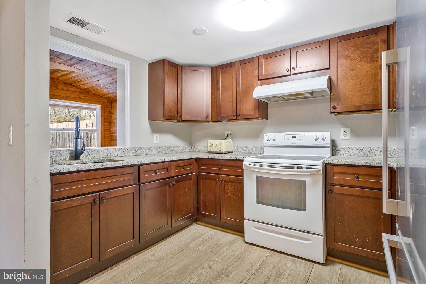 6215 Long Beach Dr Property Photo 17