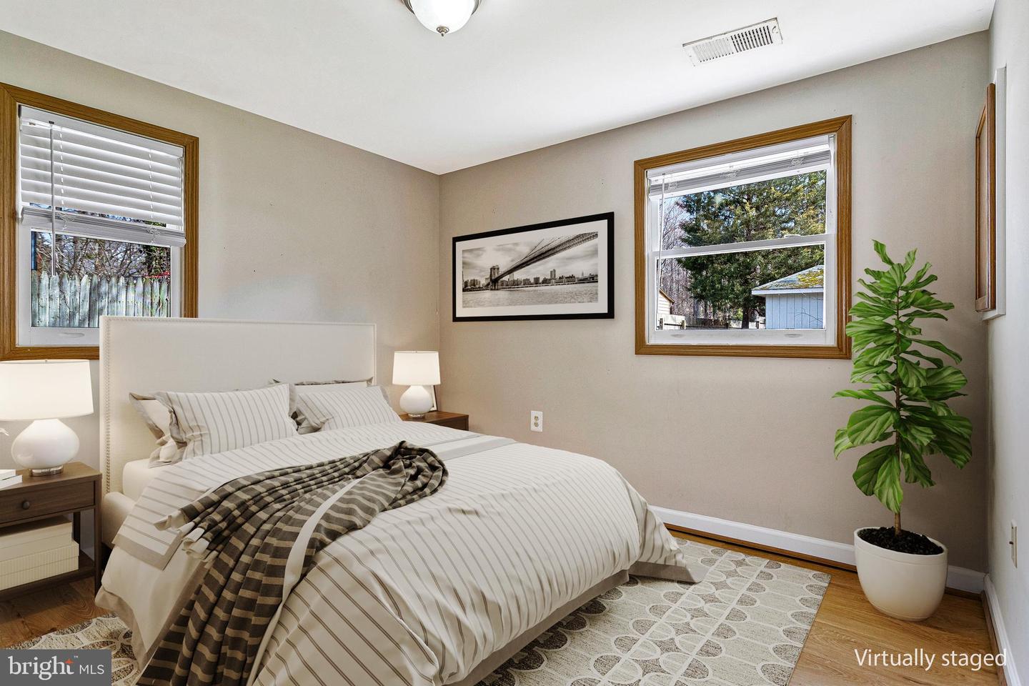 6215 Long Beach Dr Property Photo 32