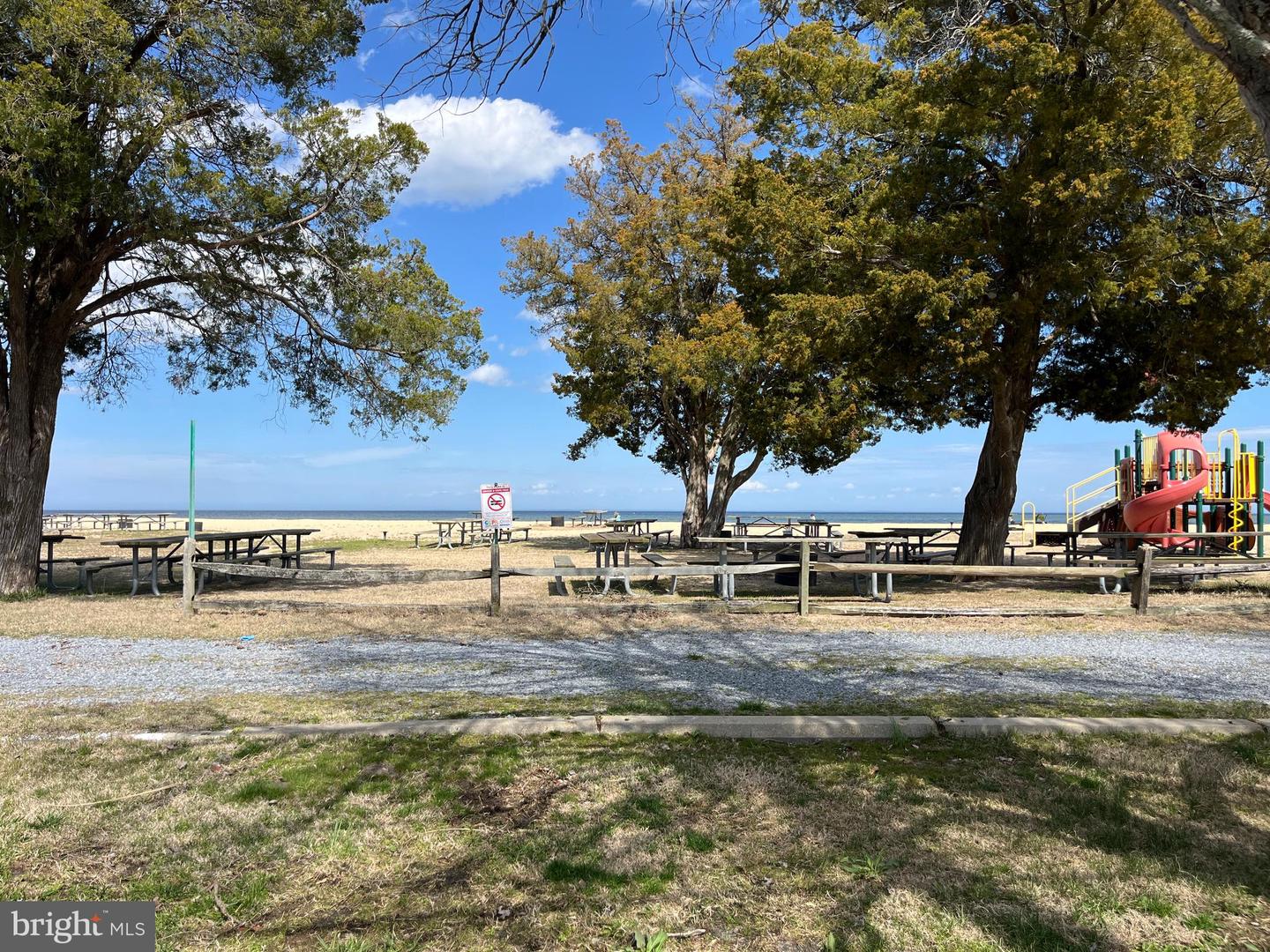 4850 Breezy Point Rd Property Photo 35