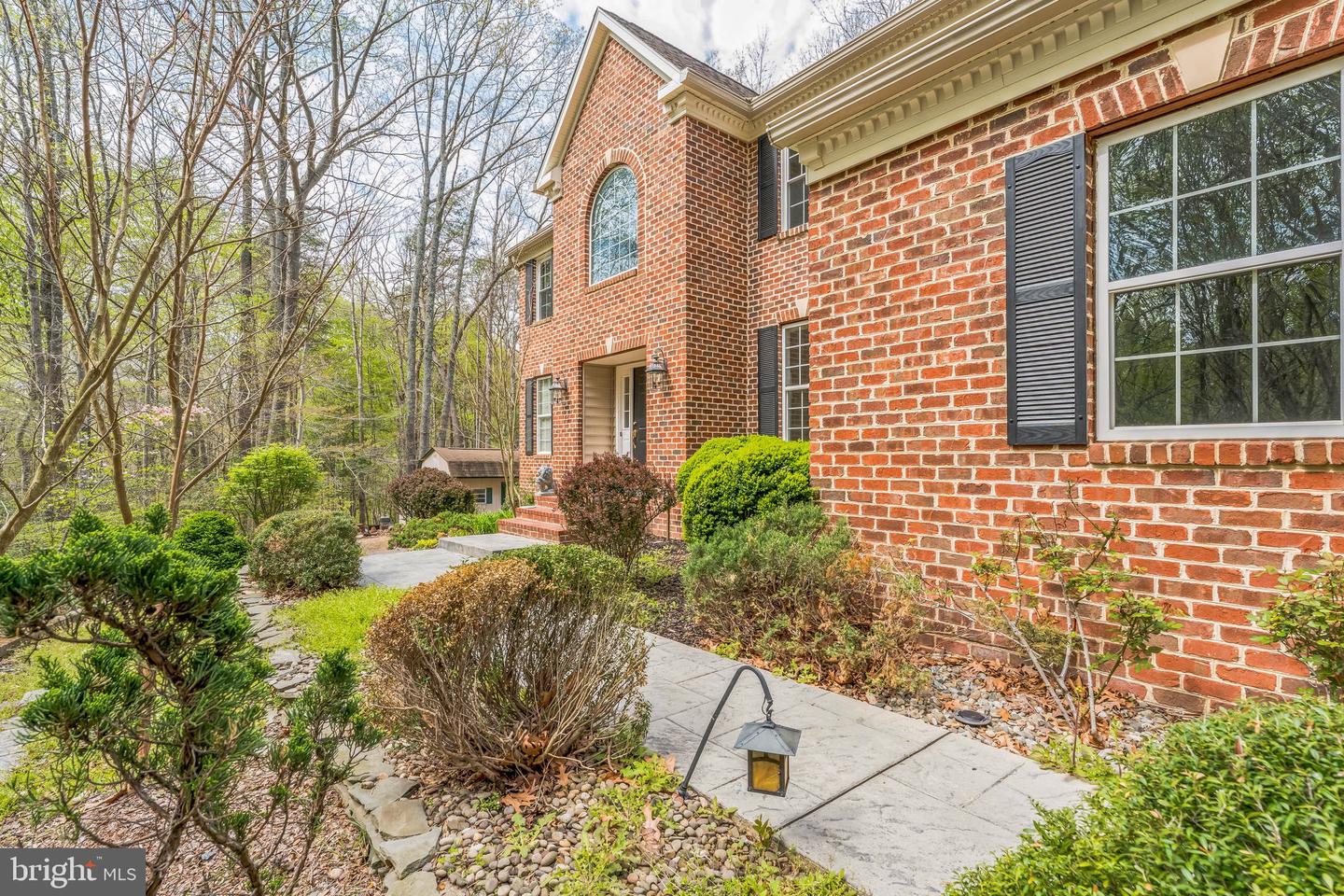 3055 Blackberry Ln Property Photo 5