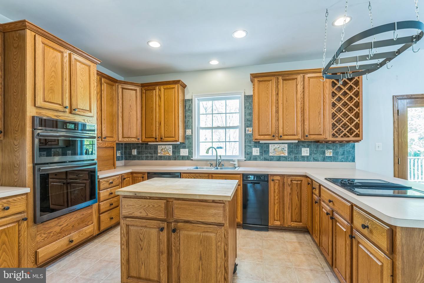 3055 Blackberry Ln Property Photo 14