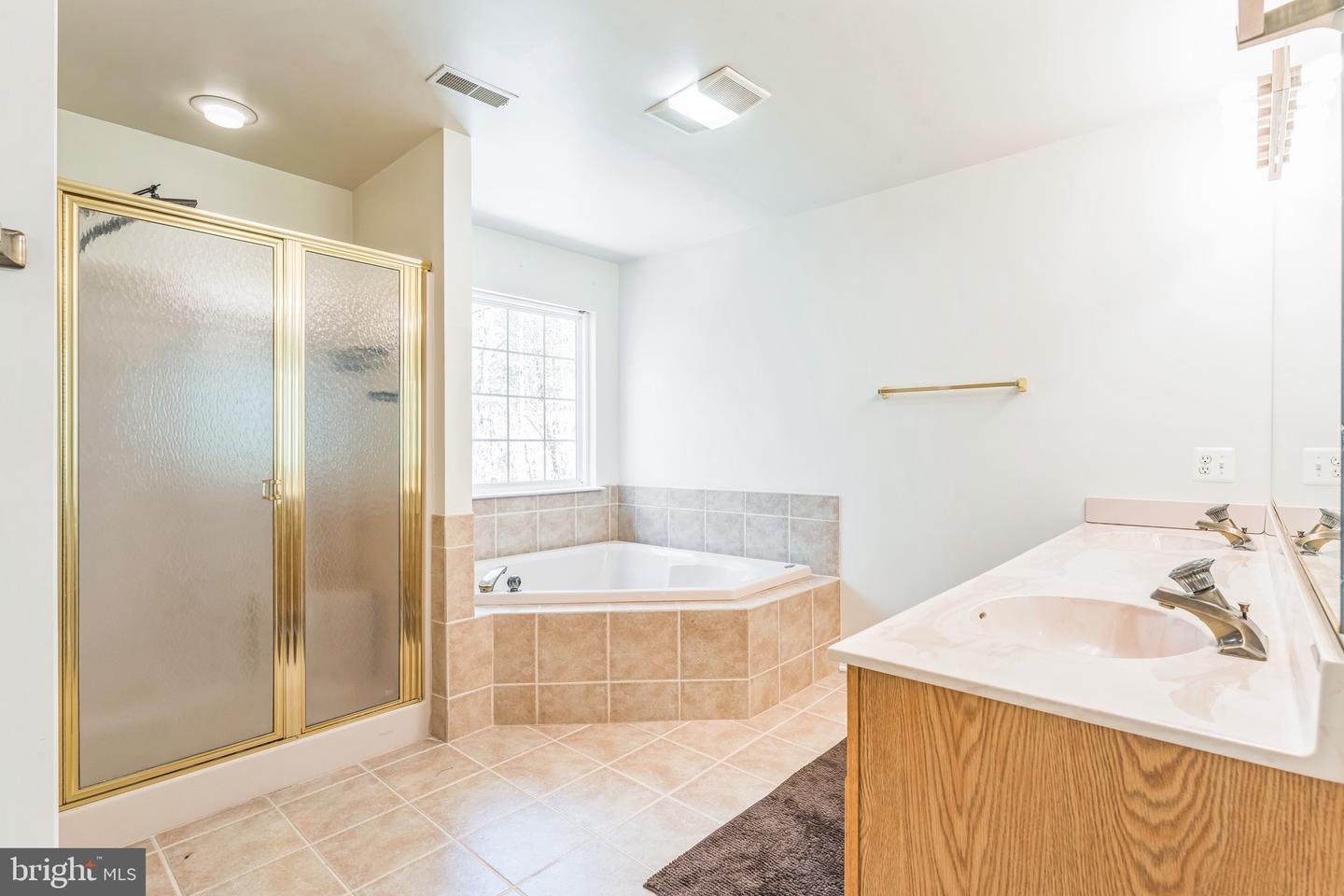 3055 Blackberry Ln Property Photo 28