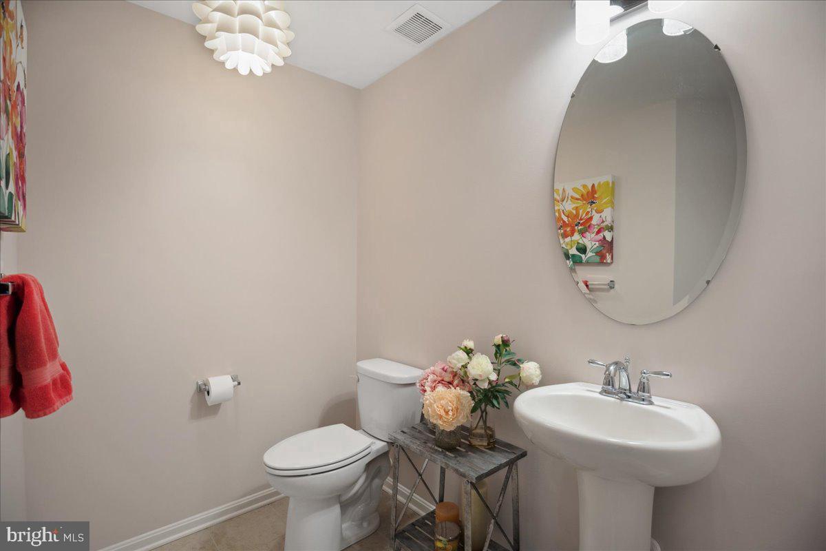 1230 Fairwood Dr Property Photo 53