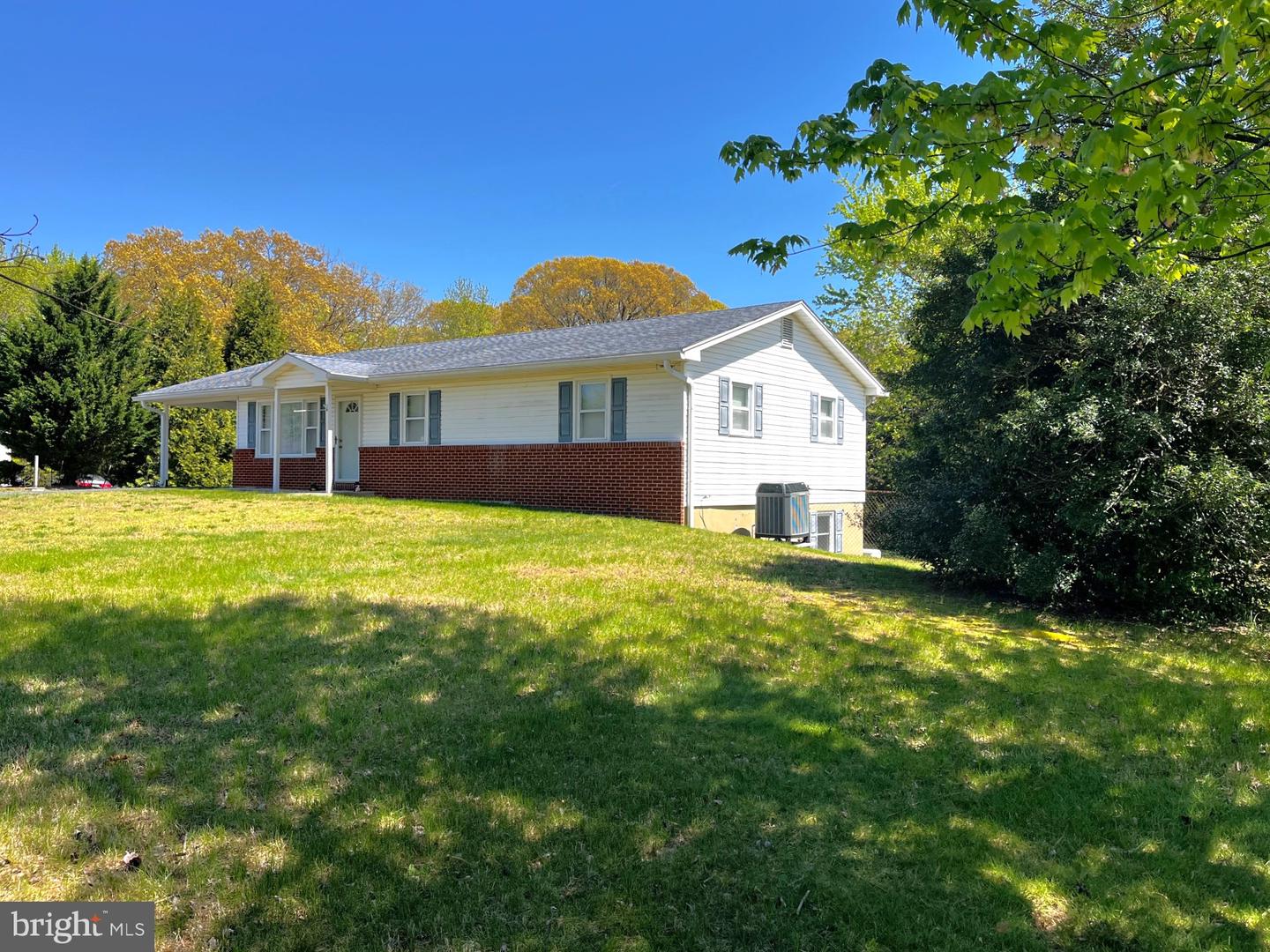 3820 Hallowing Point Rd Property Photo 1