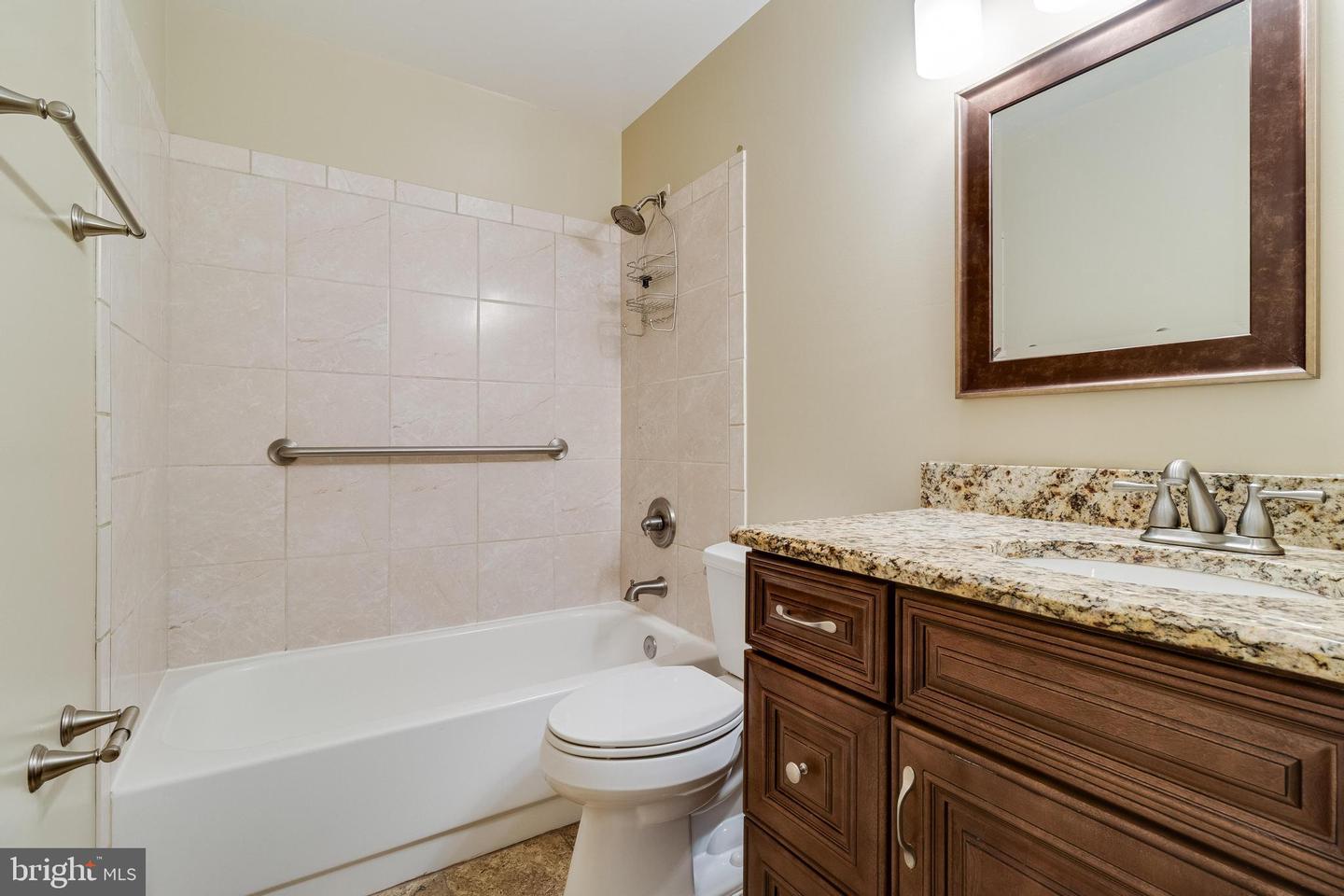 5034 Harvard St Property Photo 36