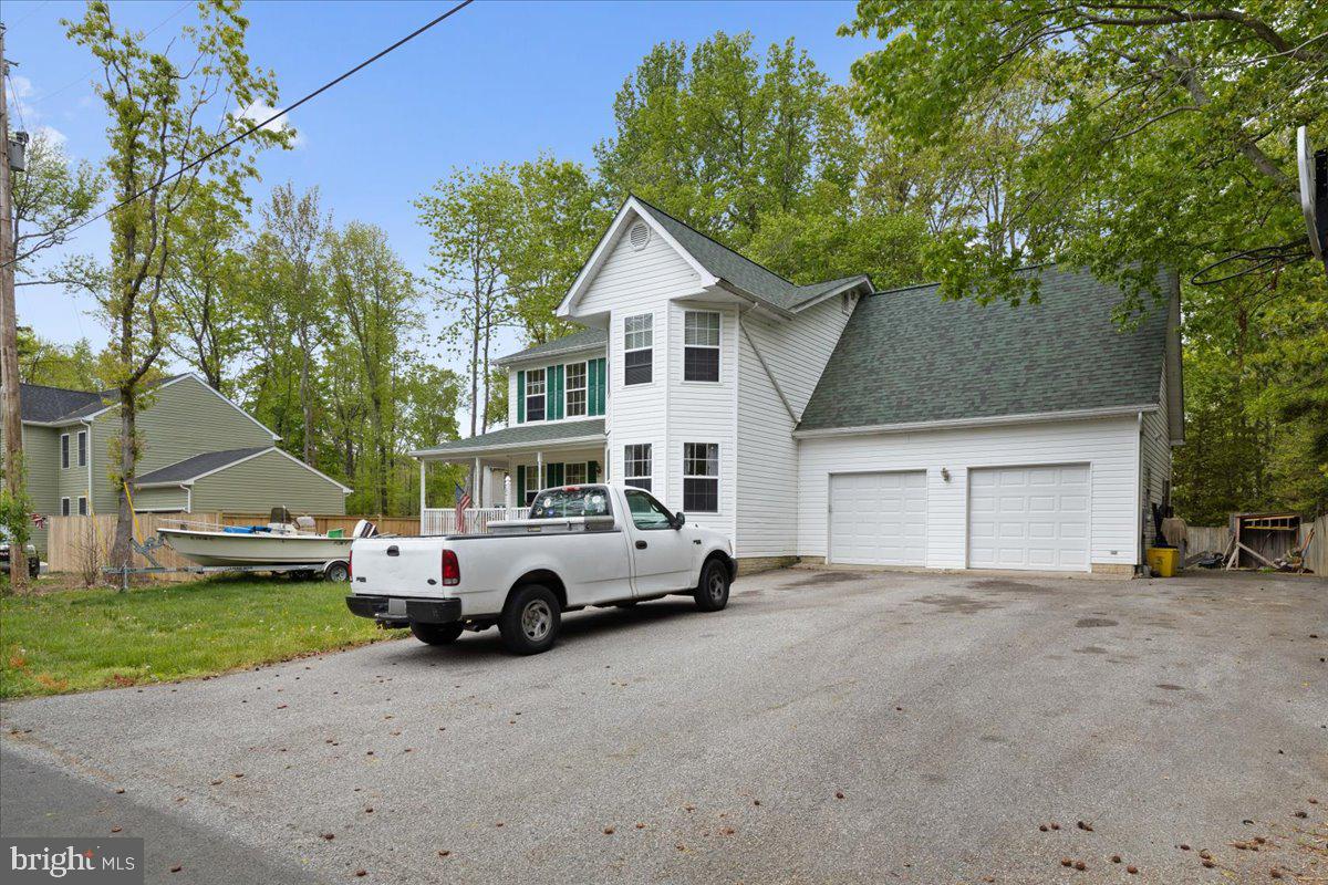 12115 Long Wolf Ln Property Photo 3